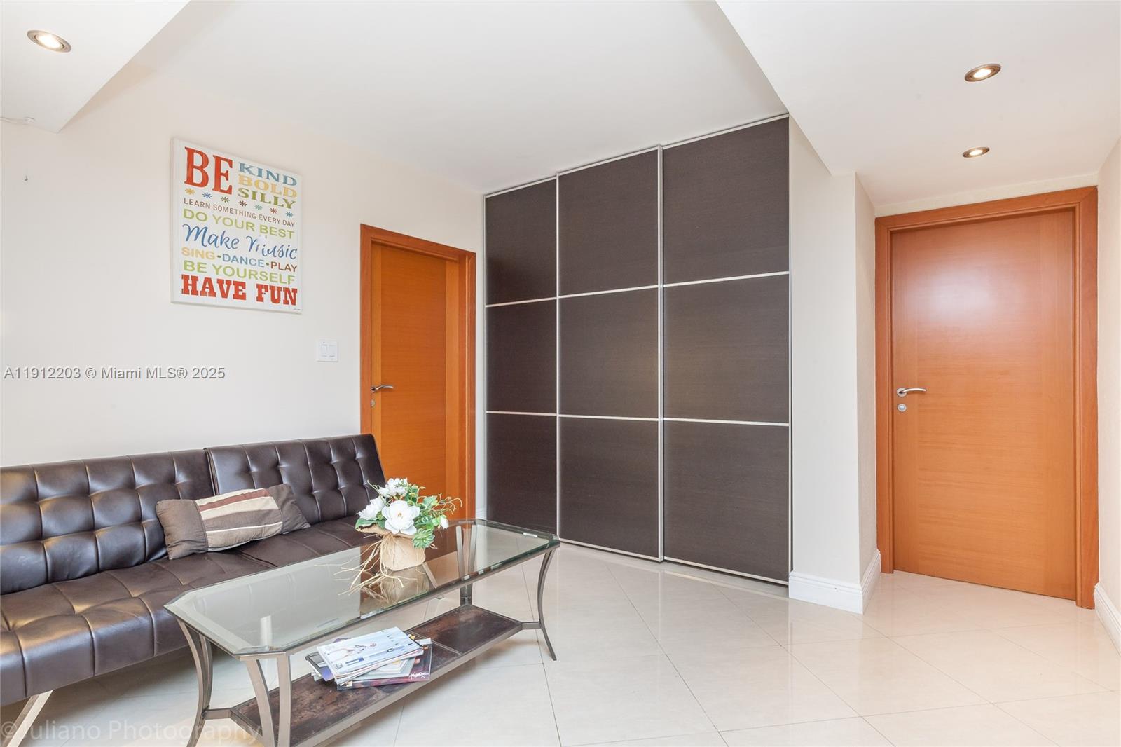 OCEANVIEW BUILDING B COND - Residential Lease