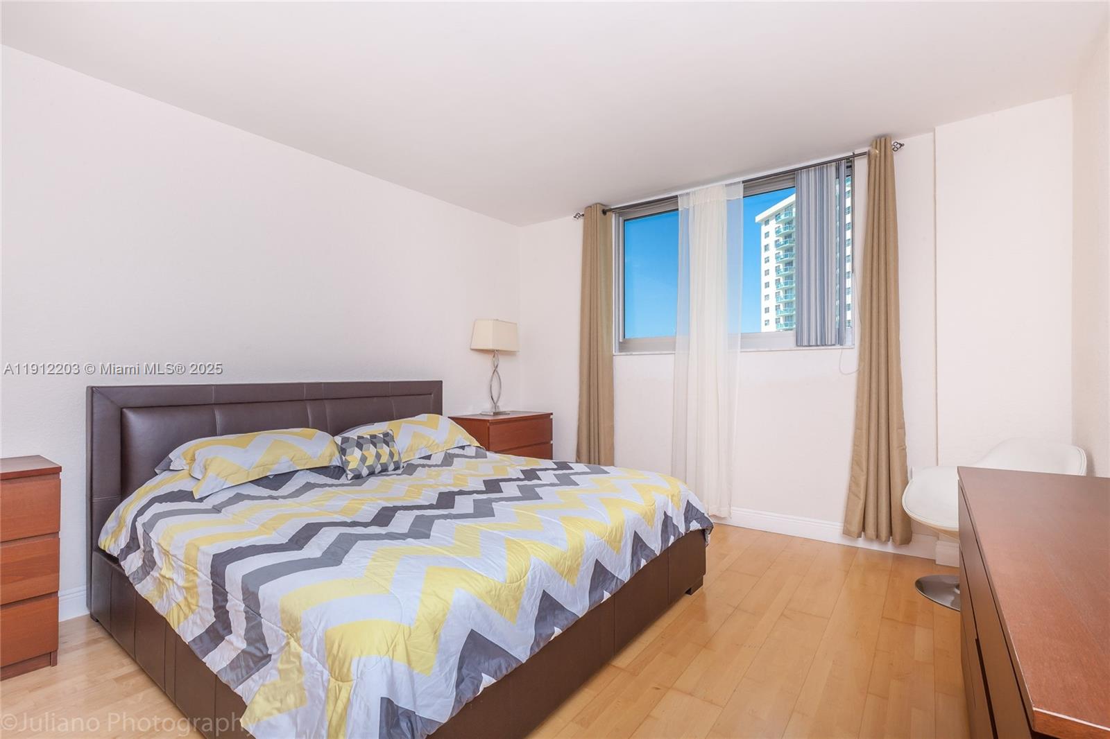 OCEANVIEW BUILDING B COND - Residential Lease