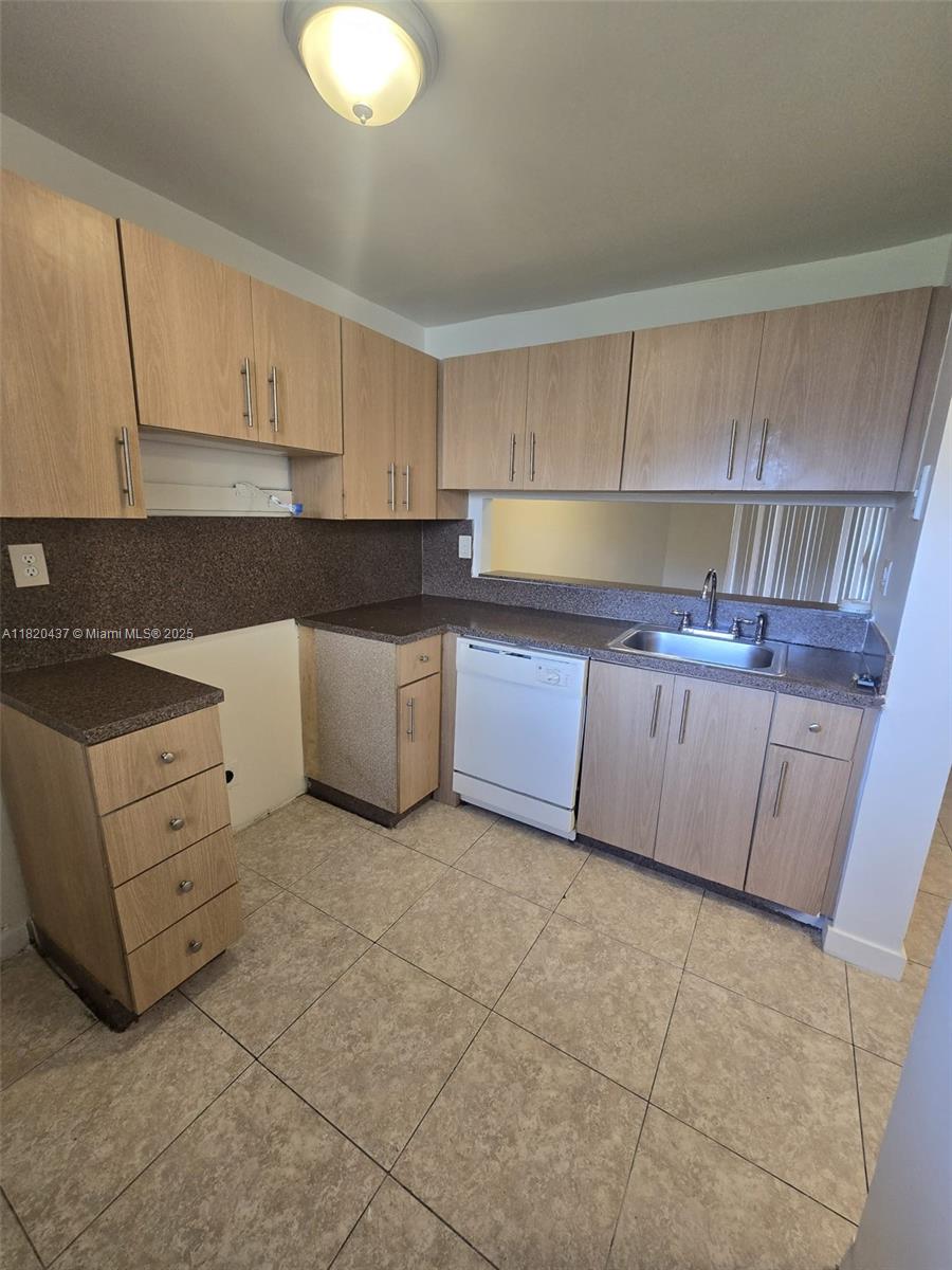 MIRAMAR CLUB CONDOMINIUM - Residential