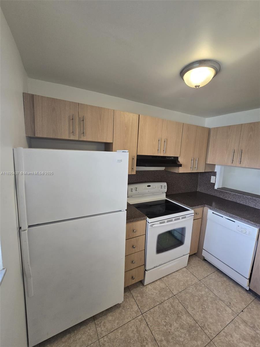 MIRAMAR CLUB CONDOMINIUM - Residential