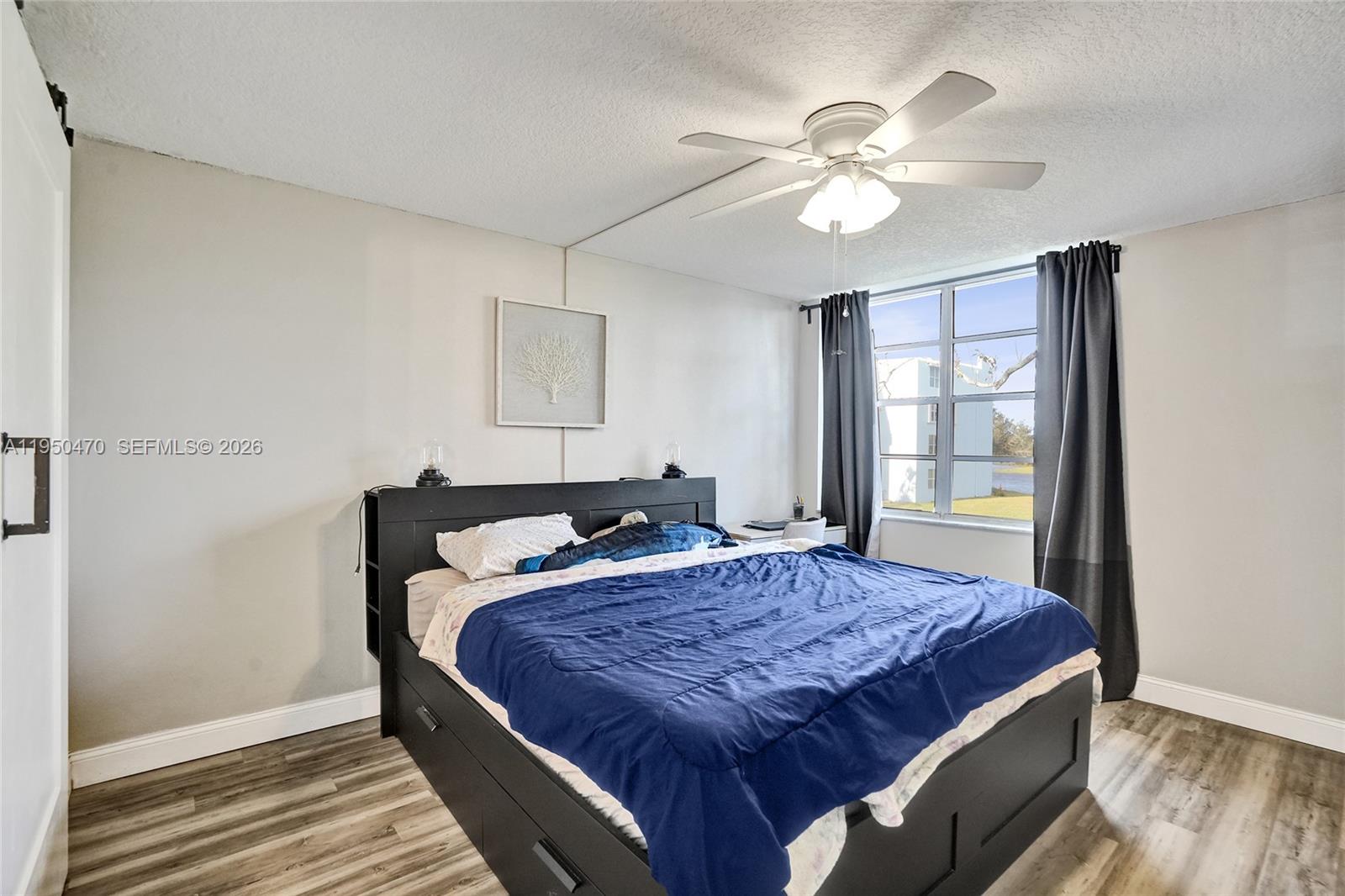 LIVE OAK CONDO TEN - Residential