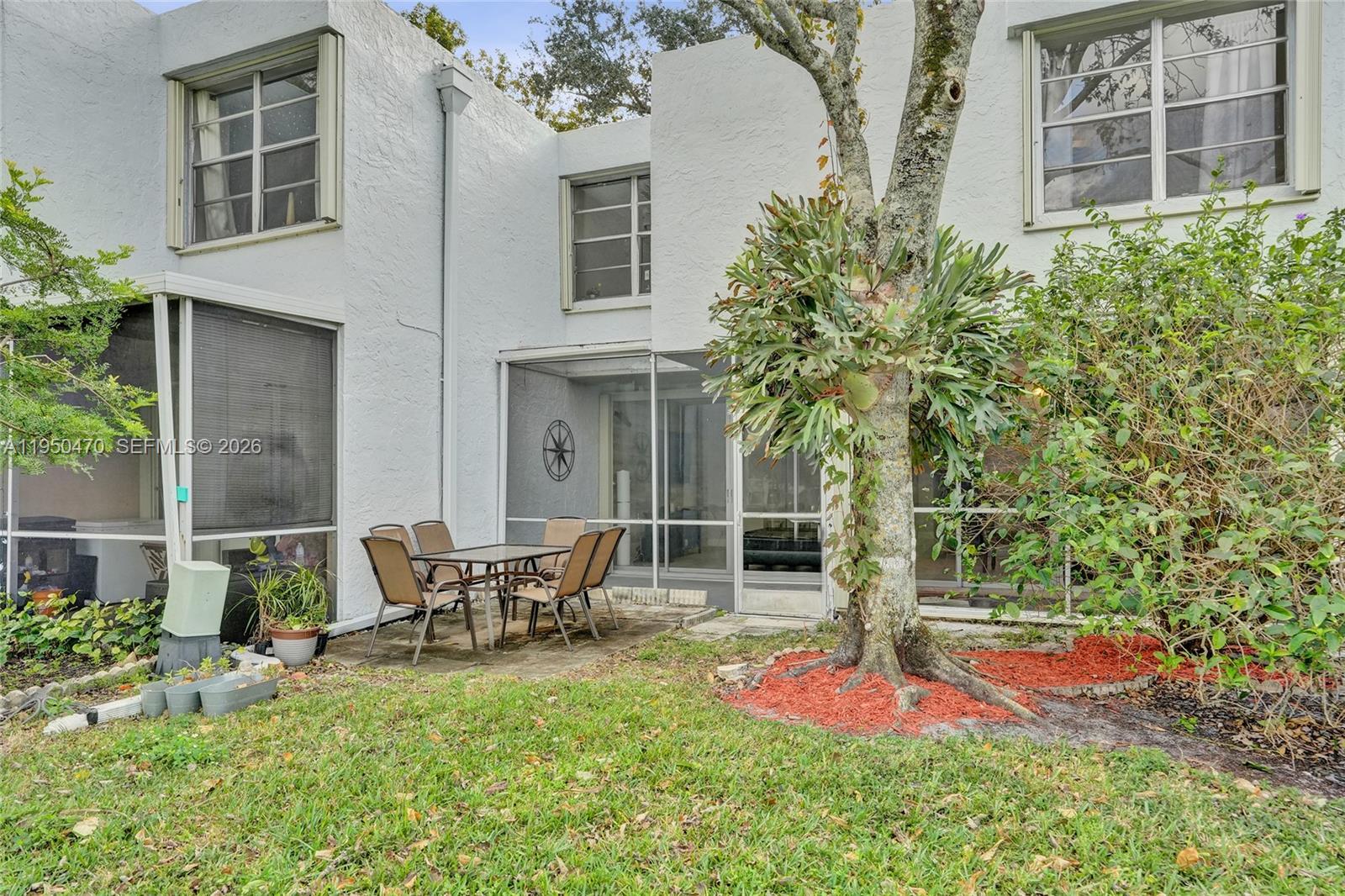LIVE OAK CONDO TEN - Residential
