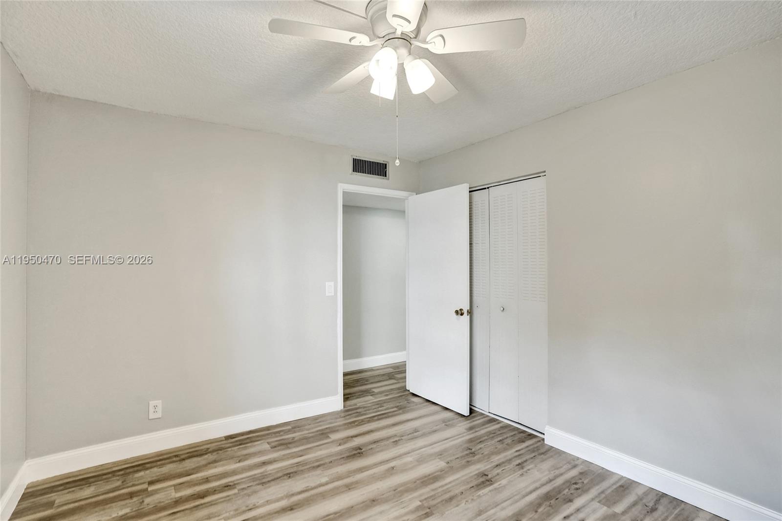 LIVE OAK CONDO TEN - Residential