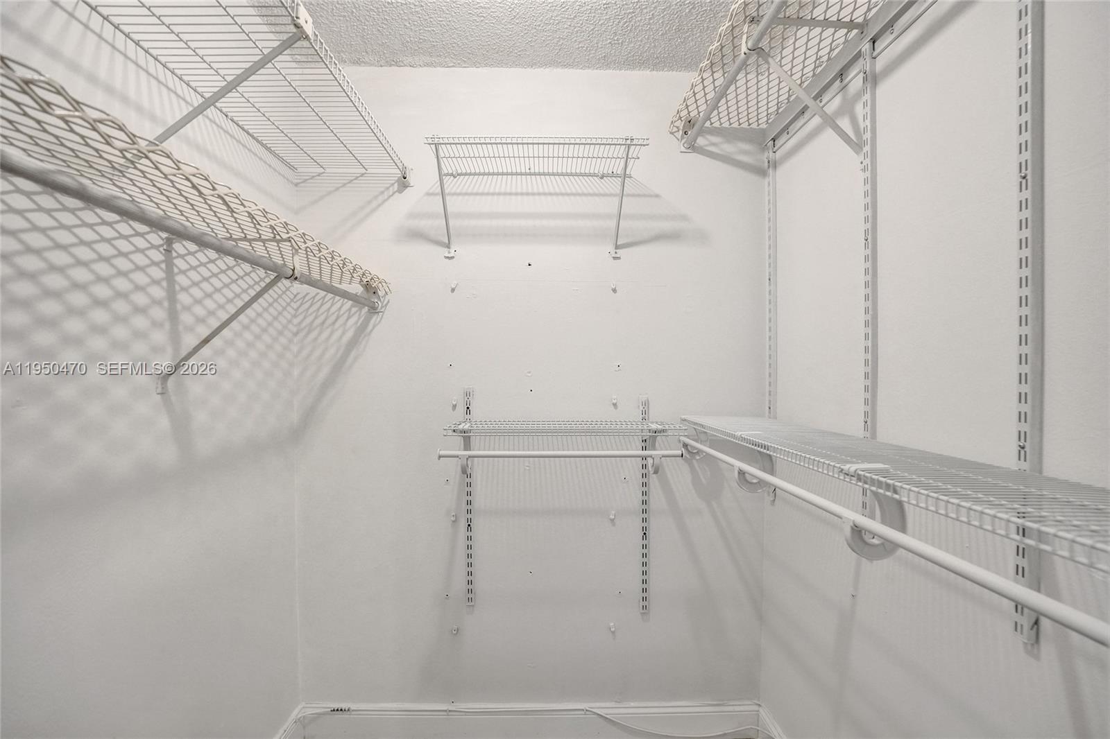 LIVE OAK CONDO TEN - Residential