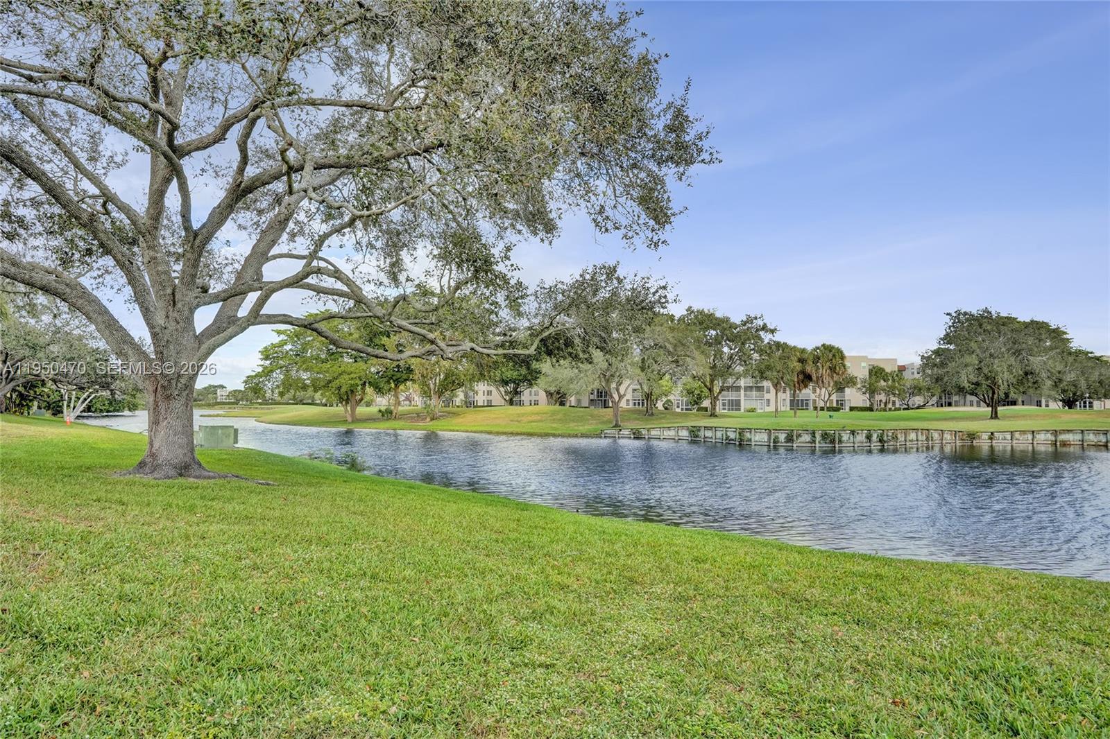 LIVE OAK CONDO TEN - Residential