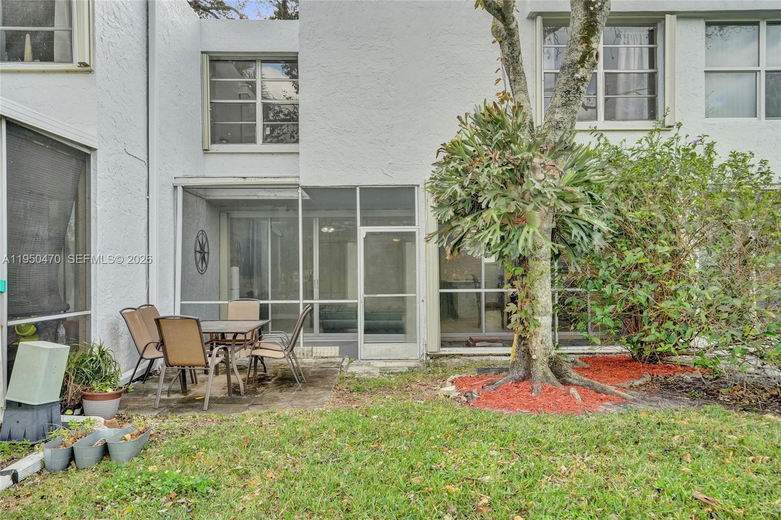 LIVE OAK CONDO TEN - Residential