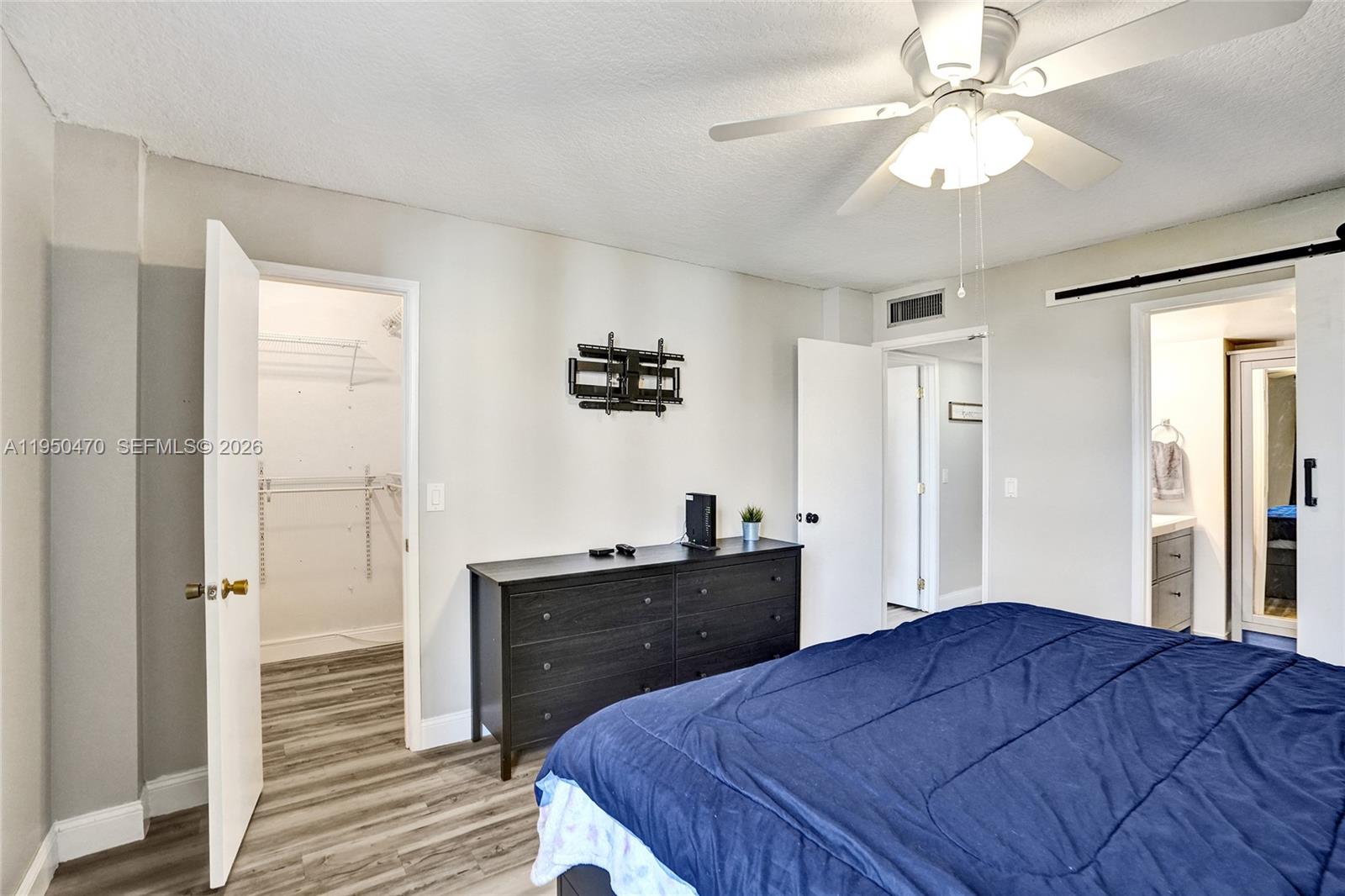 LIVE OAK CONDO TEN - Residential