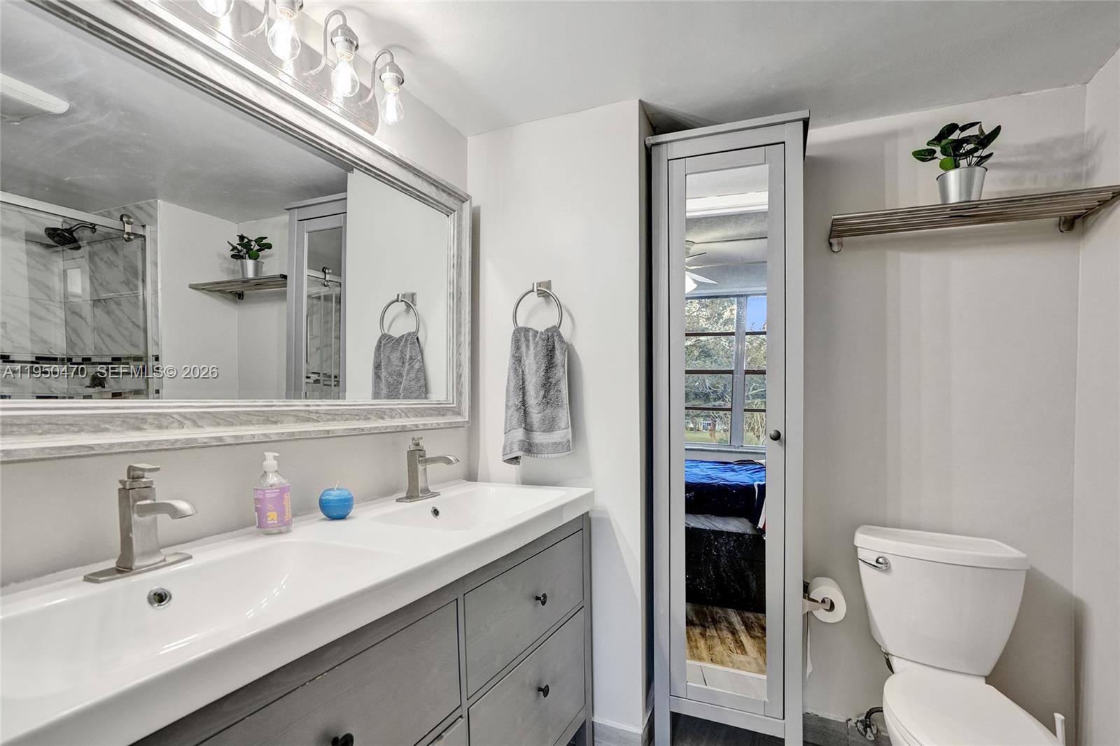 LIVE OAK CONDO TEN - Residential