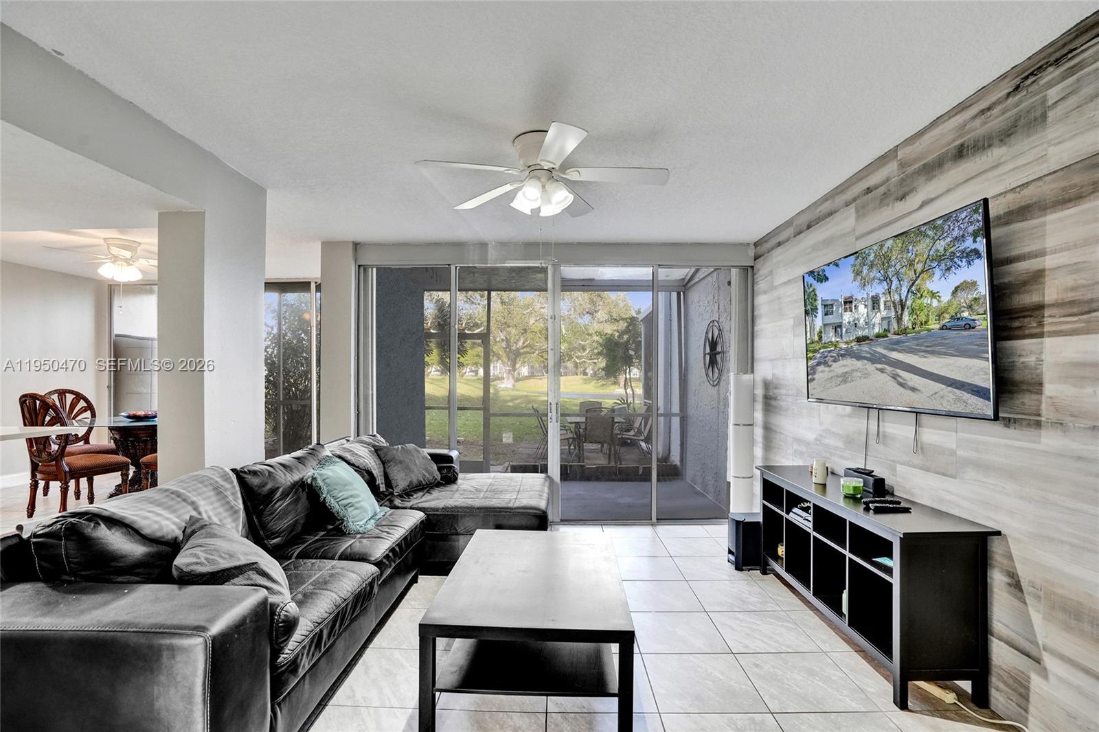 LIVE OAK CONDO TEN - Residential