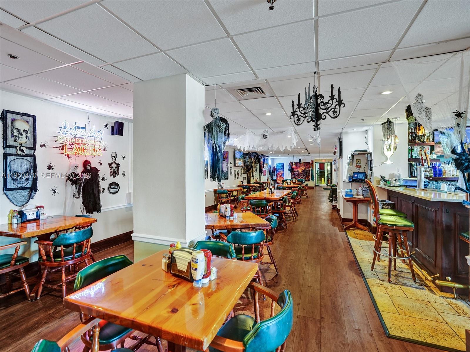 LIVE OAK CONDO TEN - Residential