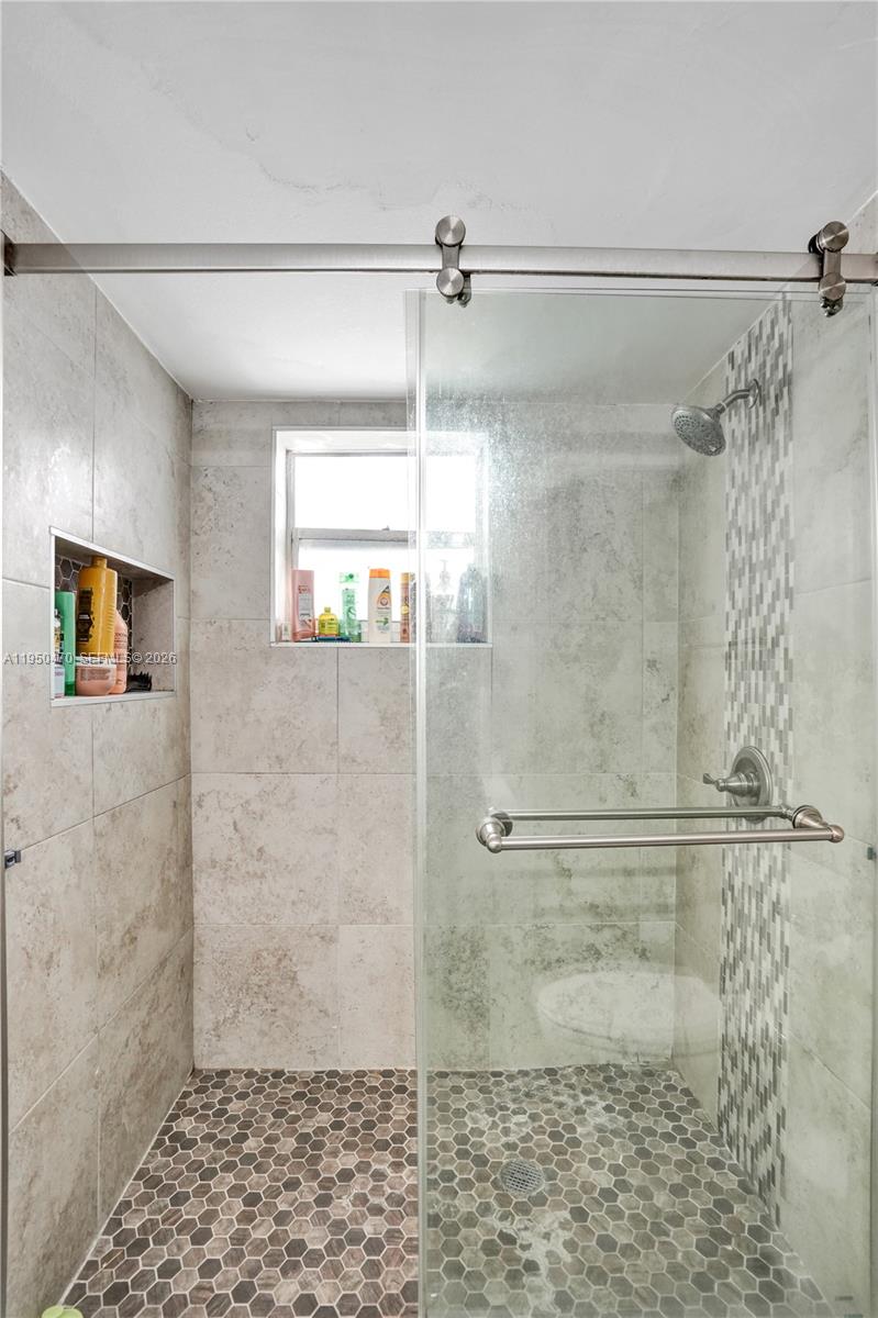 LIVE OAK CONDO TEN - Residential