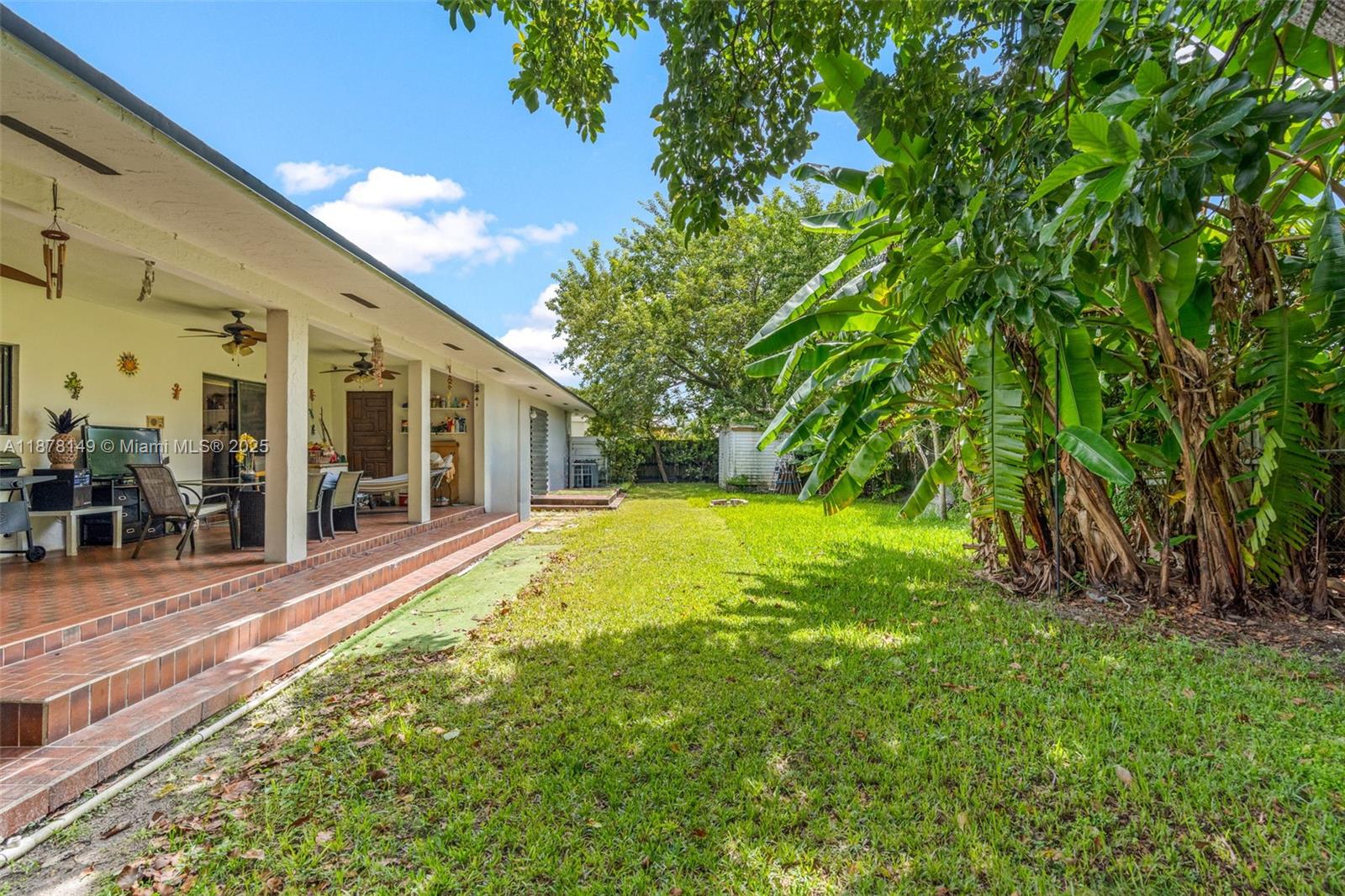 SUNSET HOMES - Residential