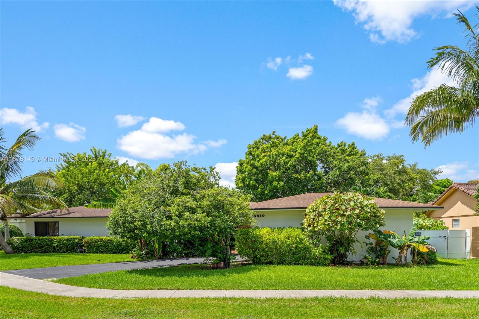 SUNSET HOMES - Residential