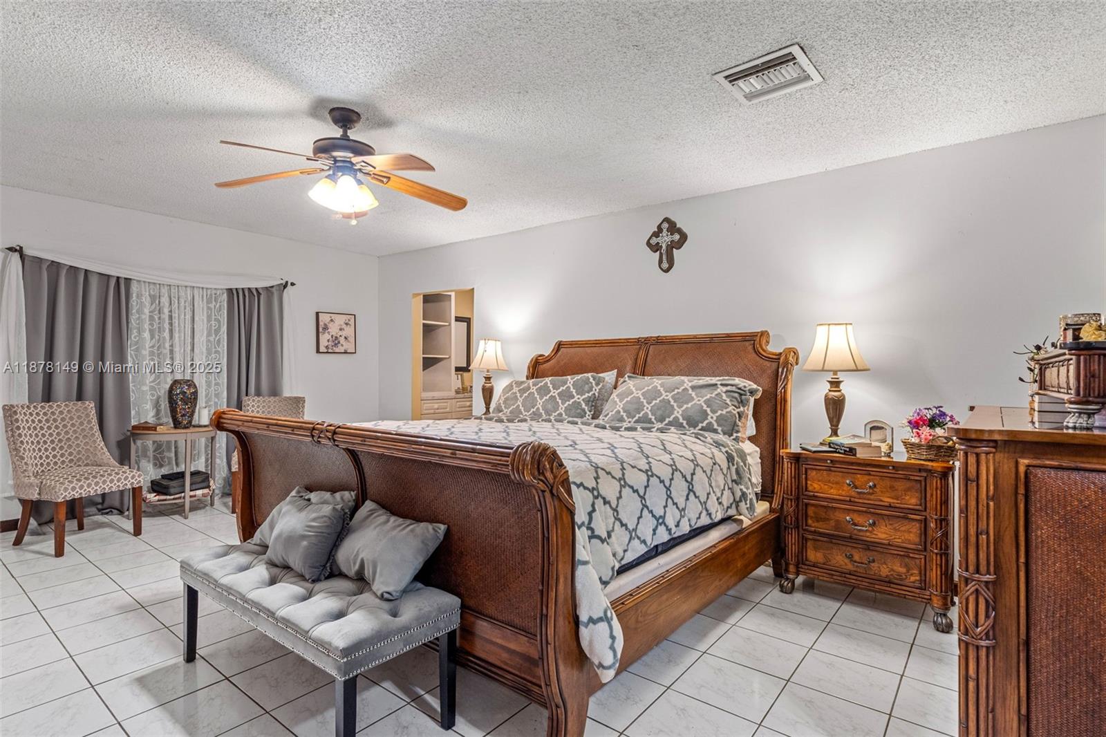 SUNSET HOMES - Residential