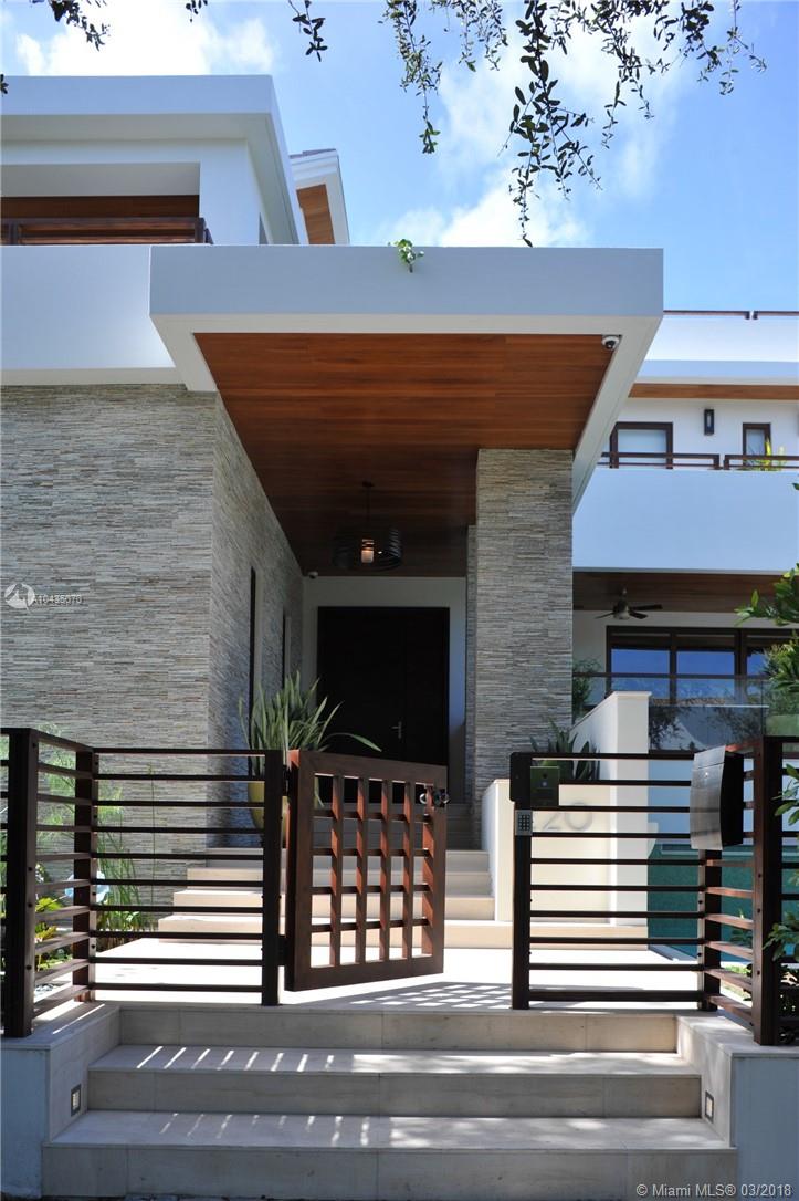 Tropical Isle Homes - Residential