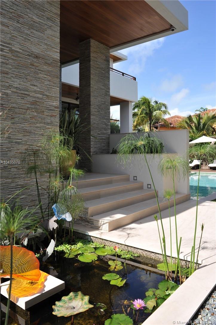 Tropical Isle Homes - Residential