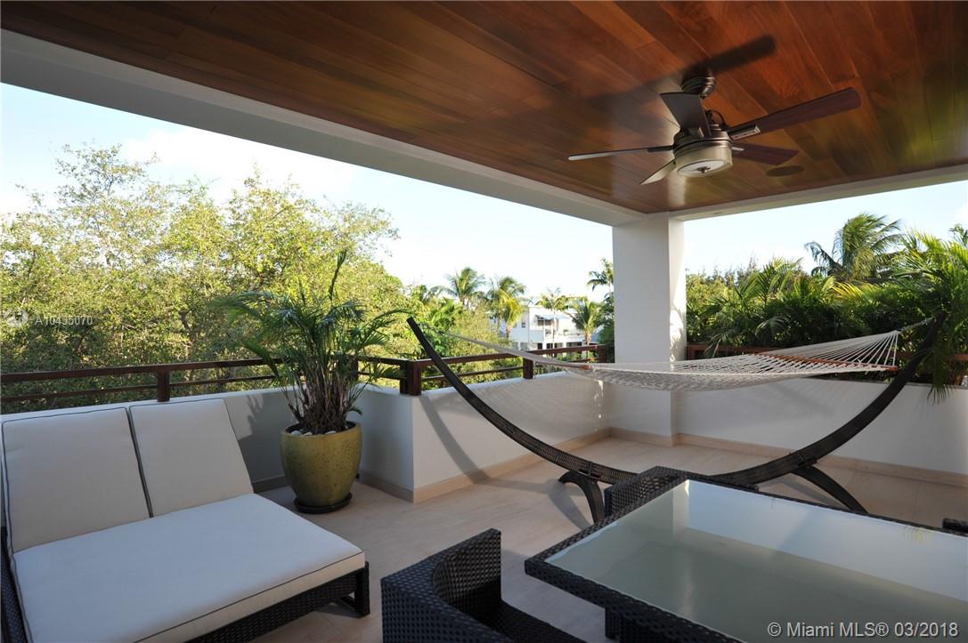 Tropical Isle Homes - Residential