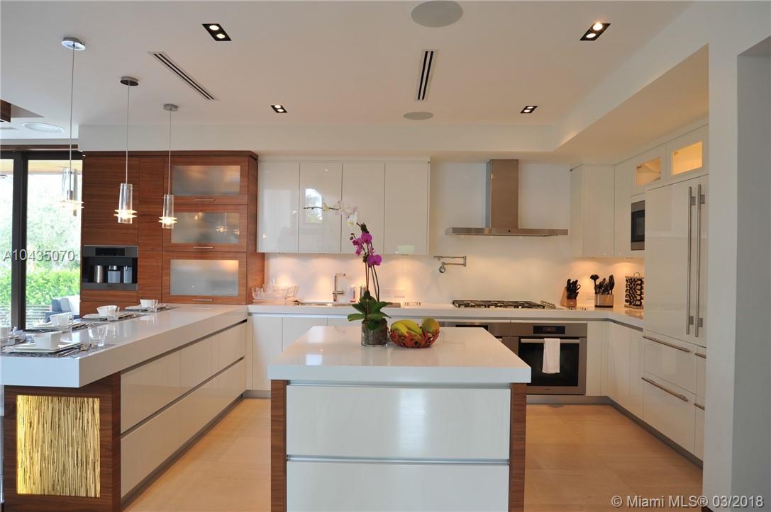 Tropical Isle Homes - Residential