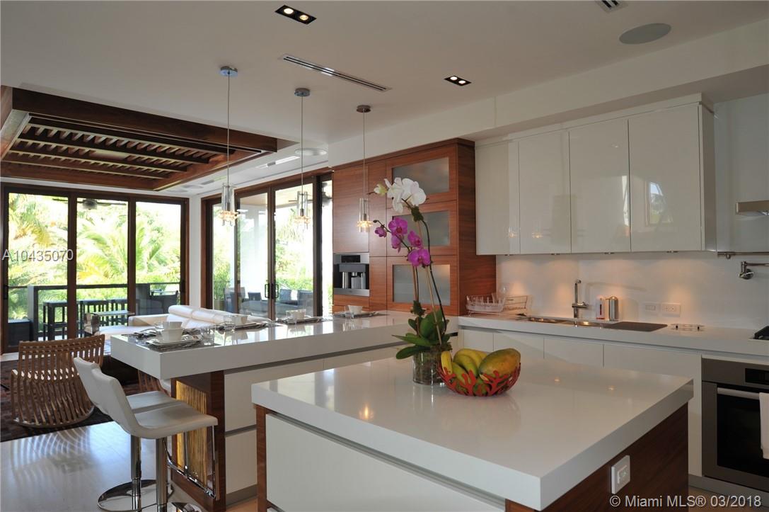 Tropical Isle Homes - Residential