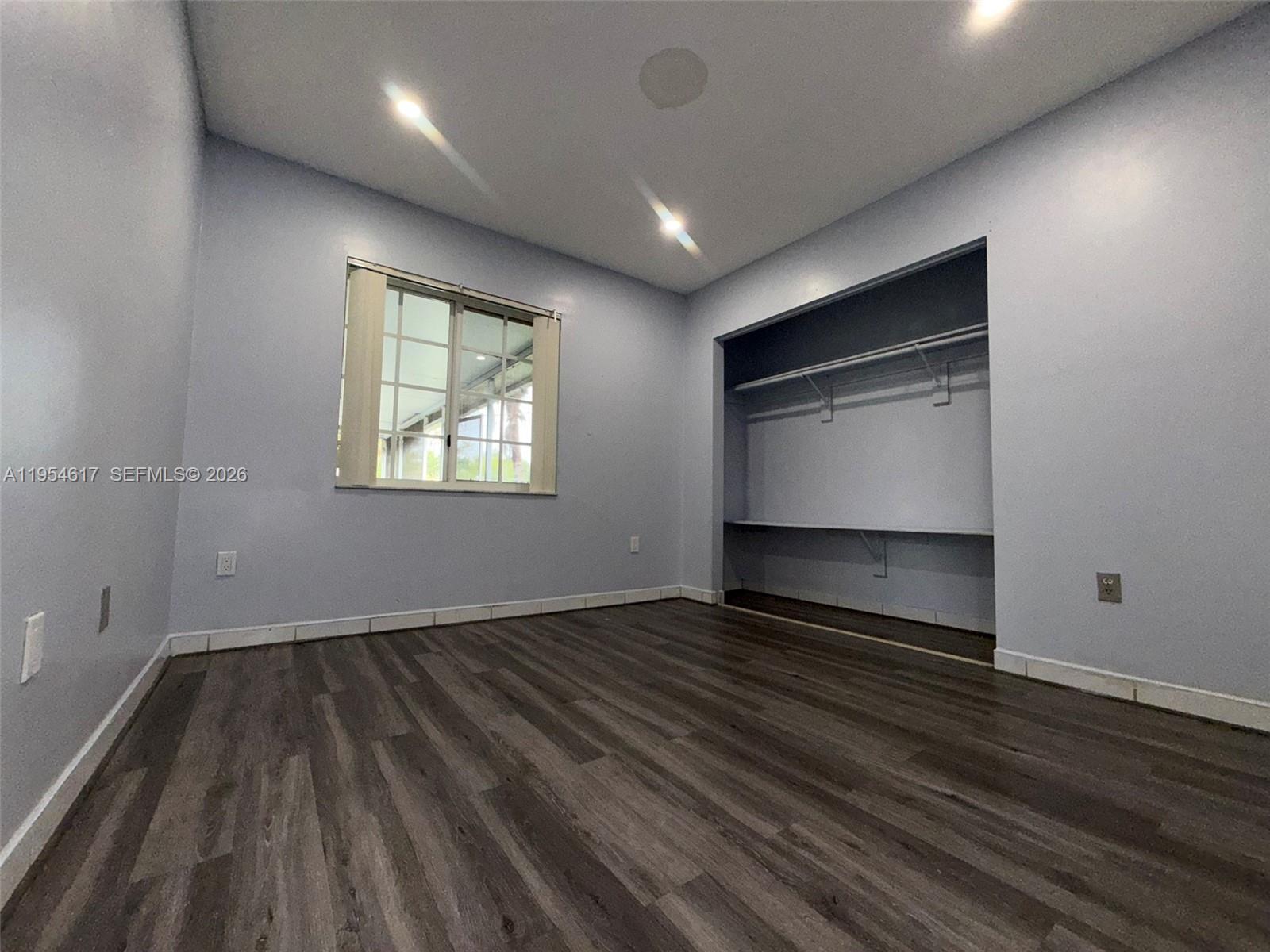 TROPICAL ESTATES 1ST ADDN - Residential