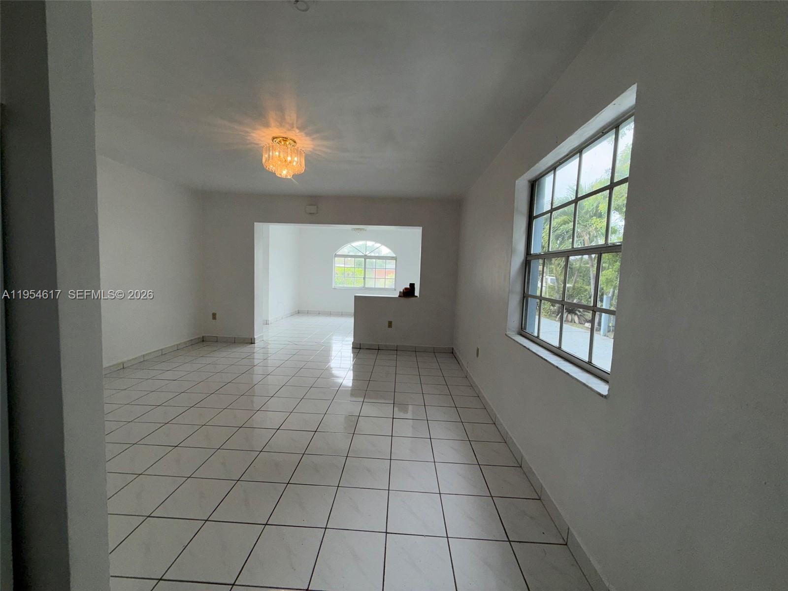 TROPICAL ESTATES 1ST ADDN - Residential