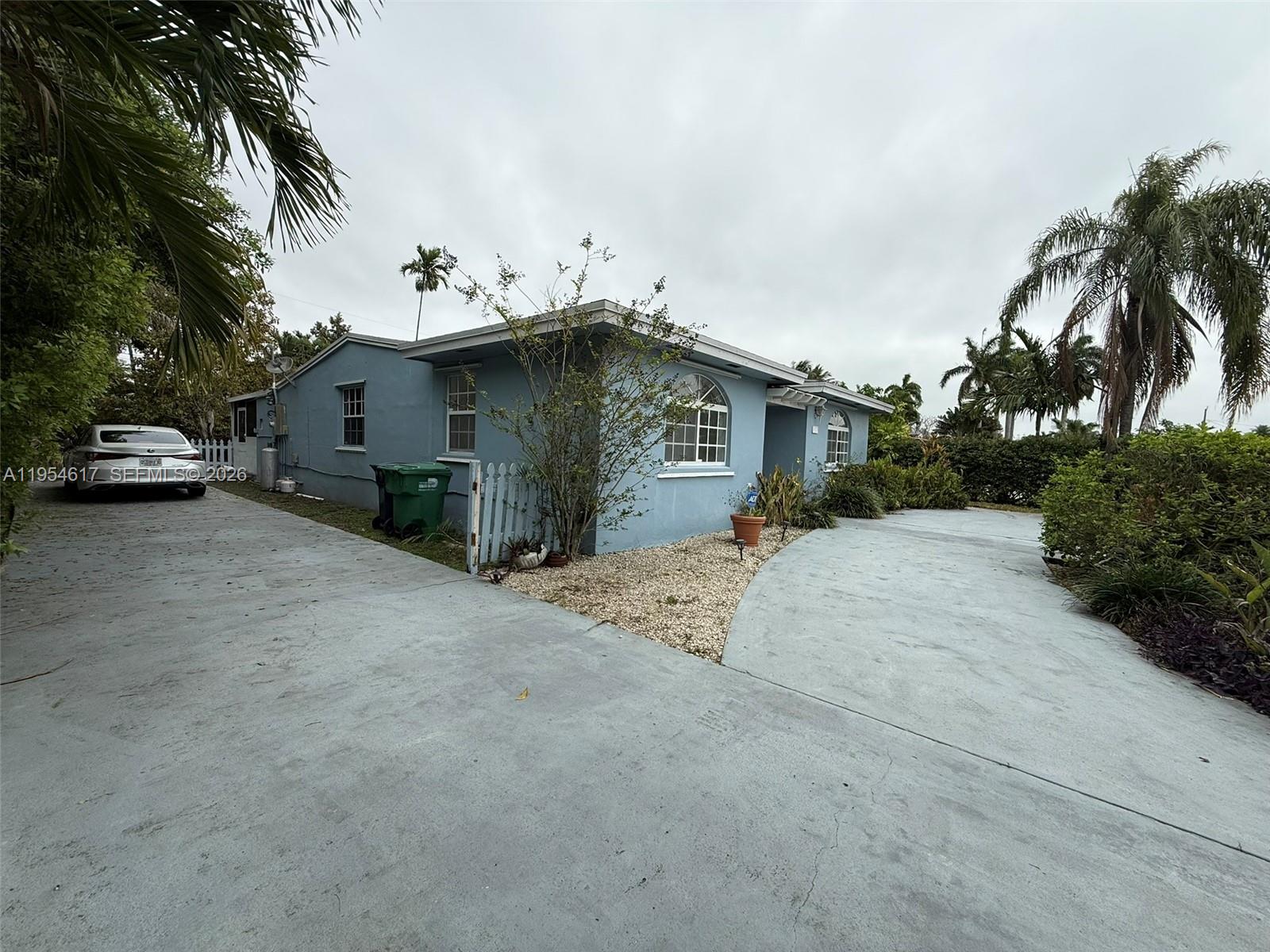 TROPICAL ESTATES 1ST ADDN - Residential