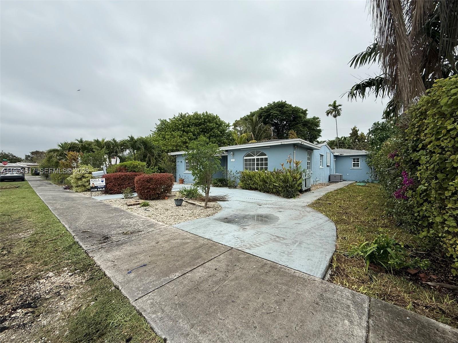 TROPICAL ESTATES 1ST ADDN - Residential