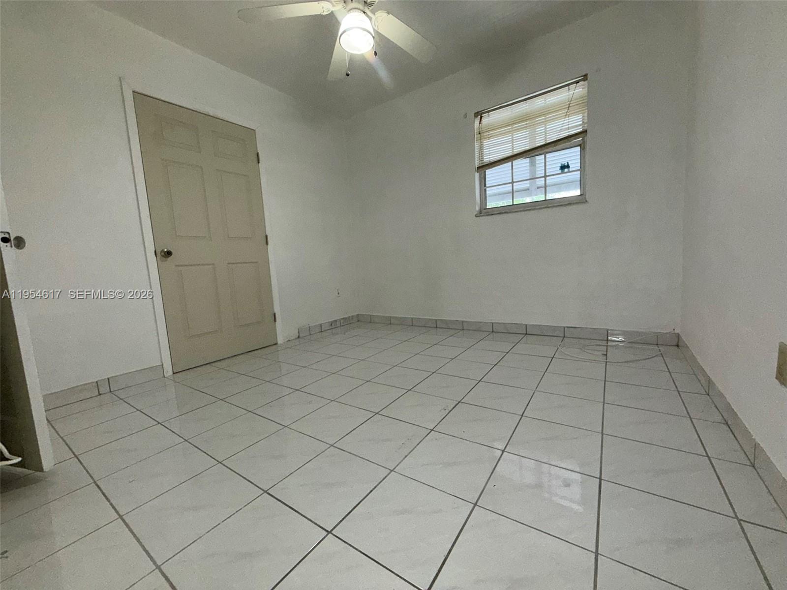 TROPICAL ESTATES 1ST ADDN - Residential