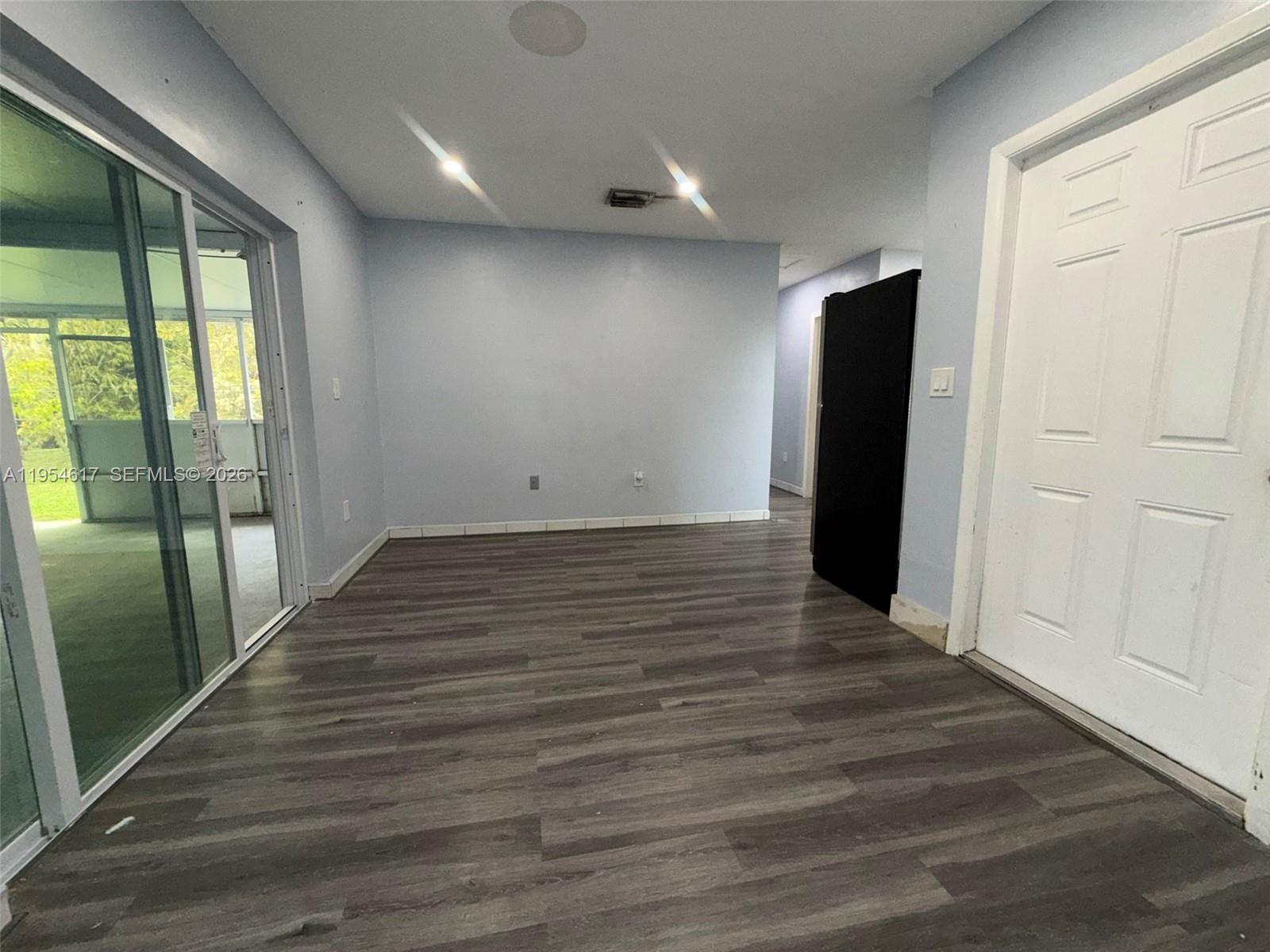 TROPICAL ESTATES 1ST ADDN - Residential