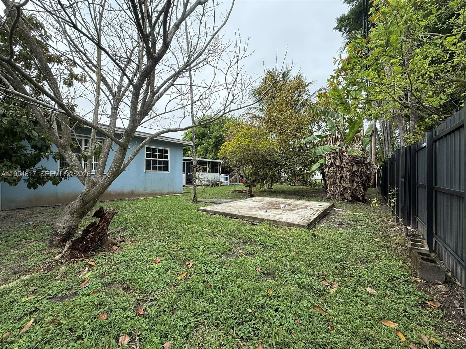 TROPICAL ESTATES 1ST ADDN - Residential