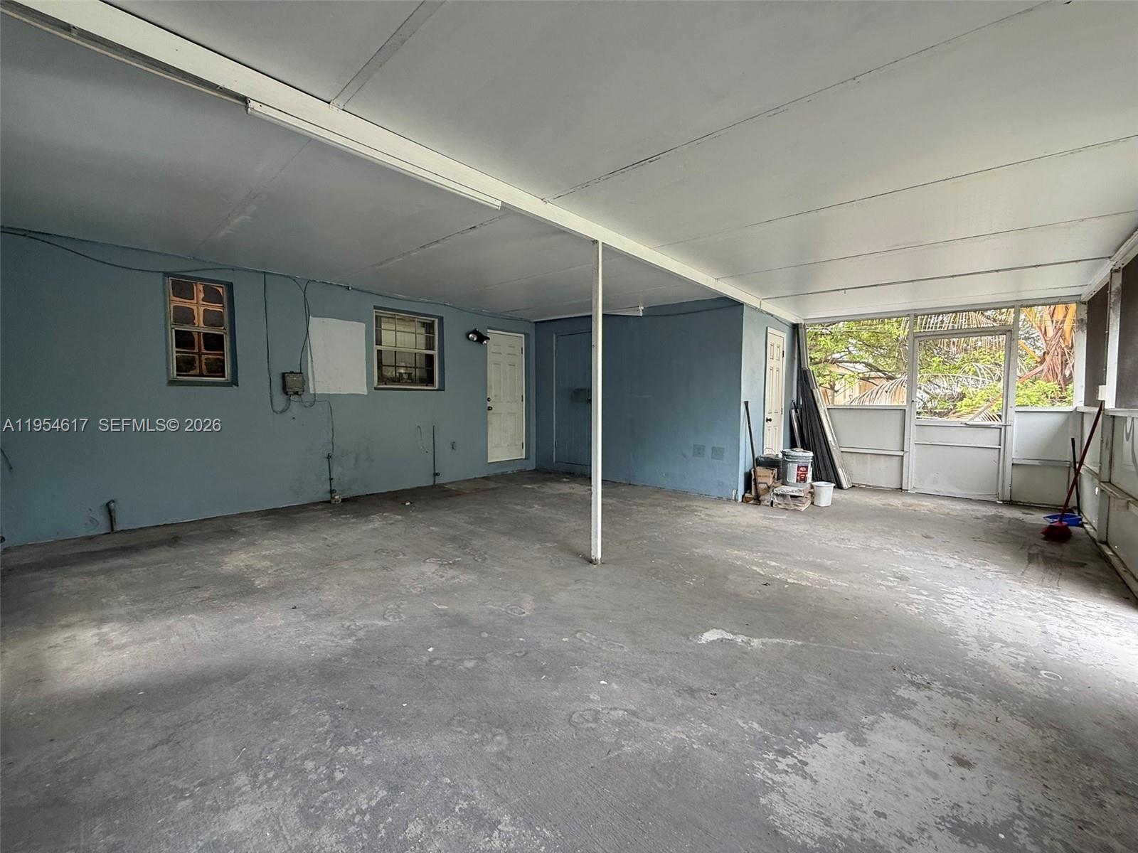 TROPICAL ESTATES 1ST ADDN - Residential