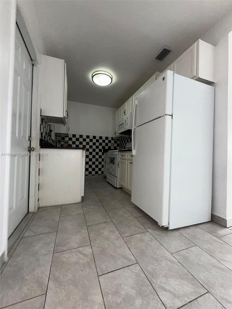 TROPICAL ESTATES 1ST ADDN - Residential