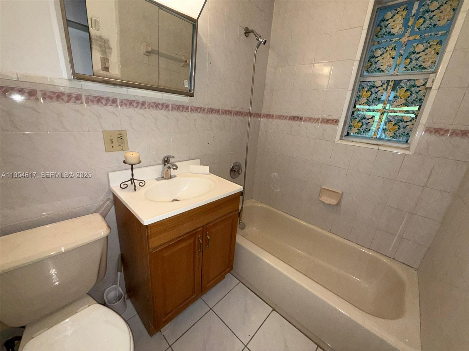 TROPICAL ESTATES 1ST ADDN - Residential