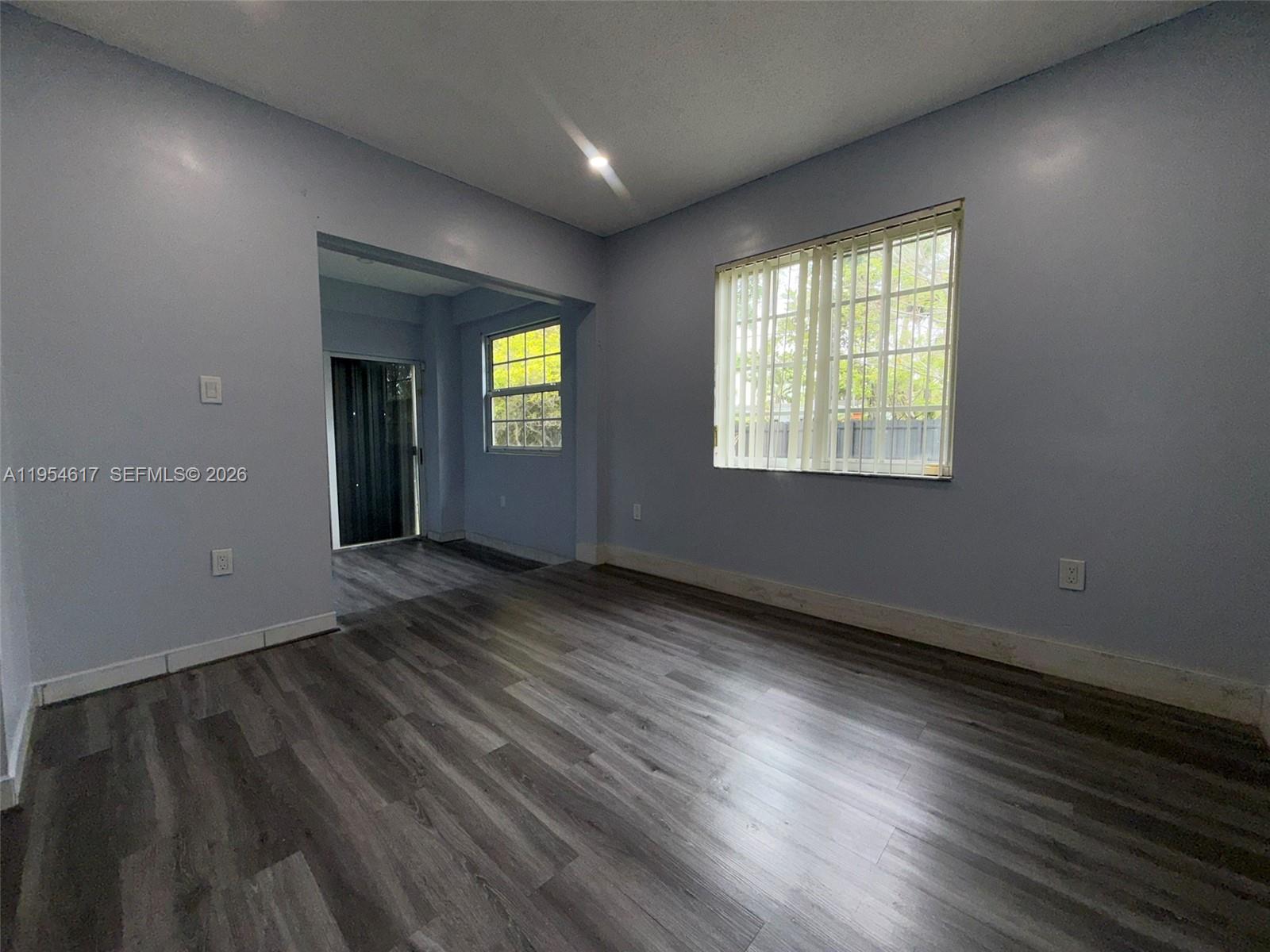 TROPICAL ESTATES 1ST ADDN - Residential