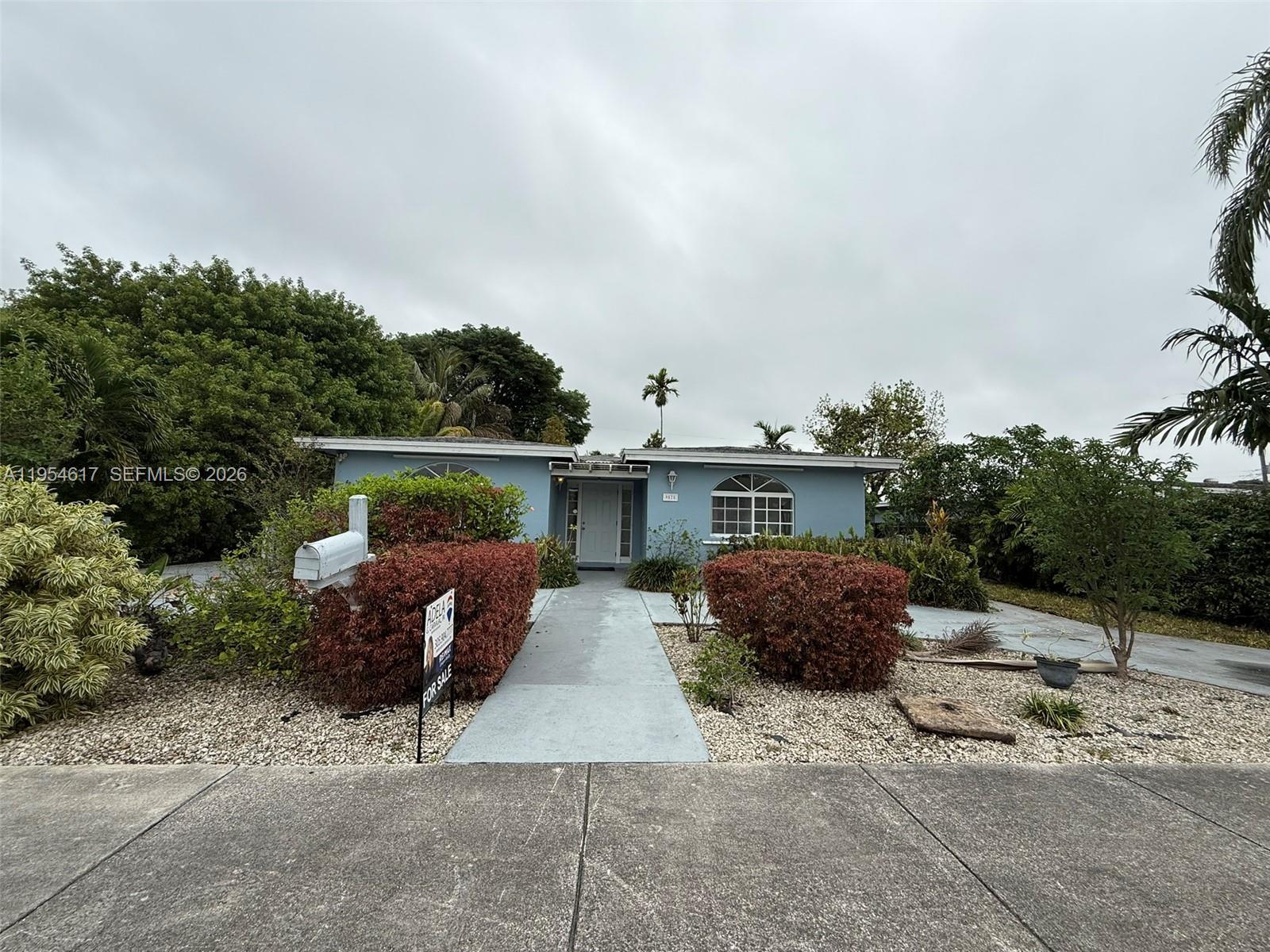 TROPICAL ESTATES 1ST ADDN - Residential