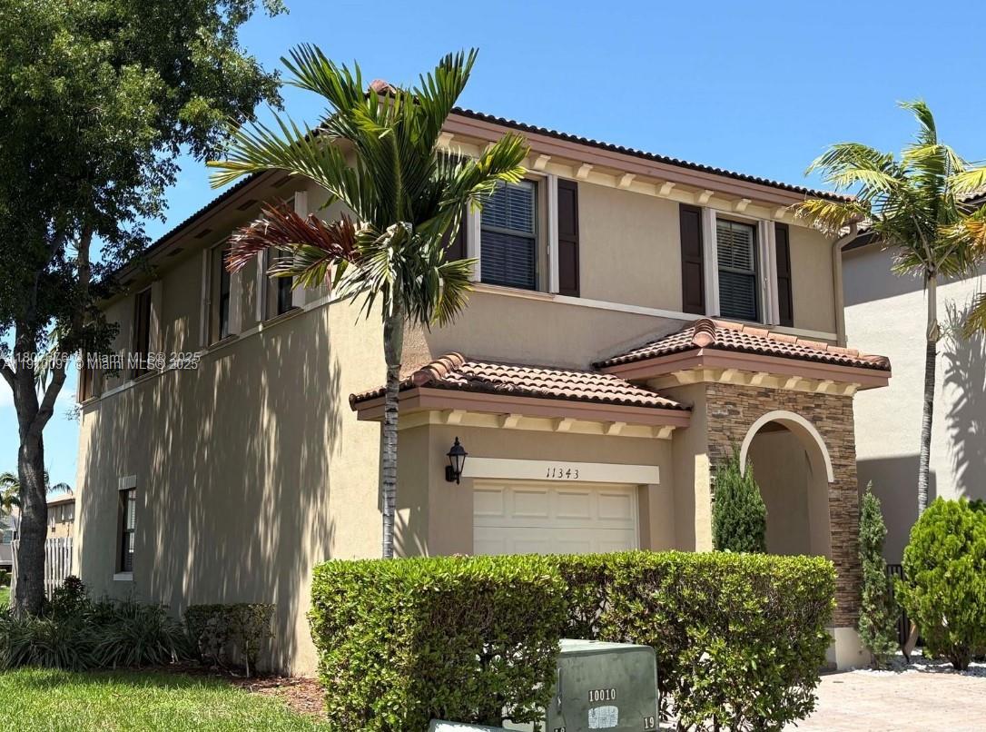 SILVER PALM EAST SEC FOUR - Residential Lease