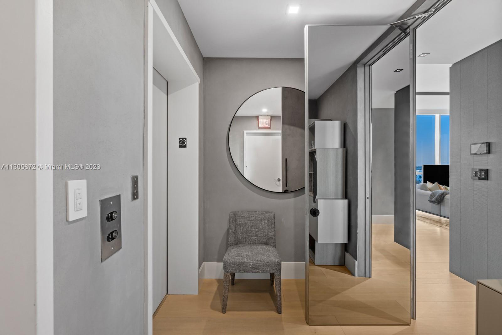 CONTINUUM ON SOUTH BEACH - Residential