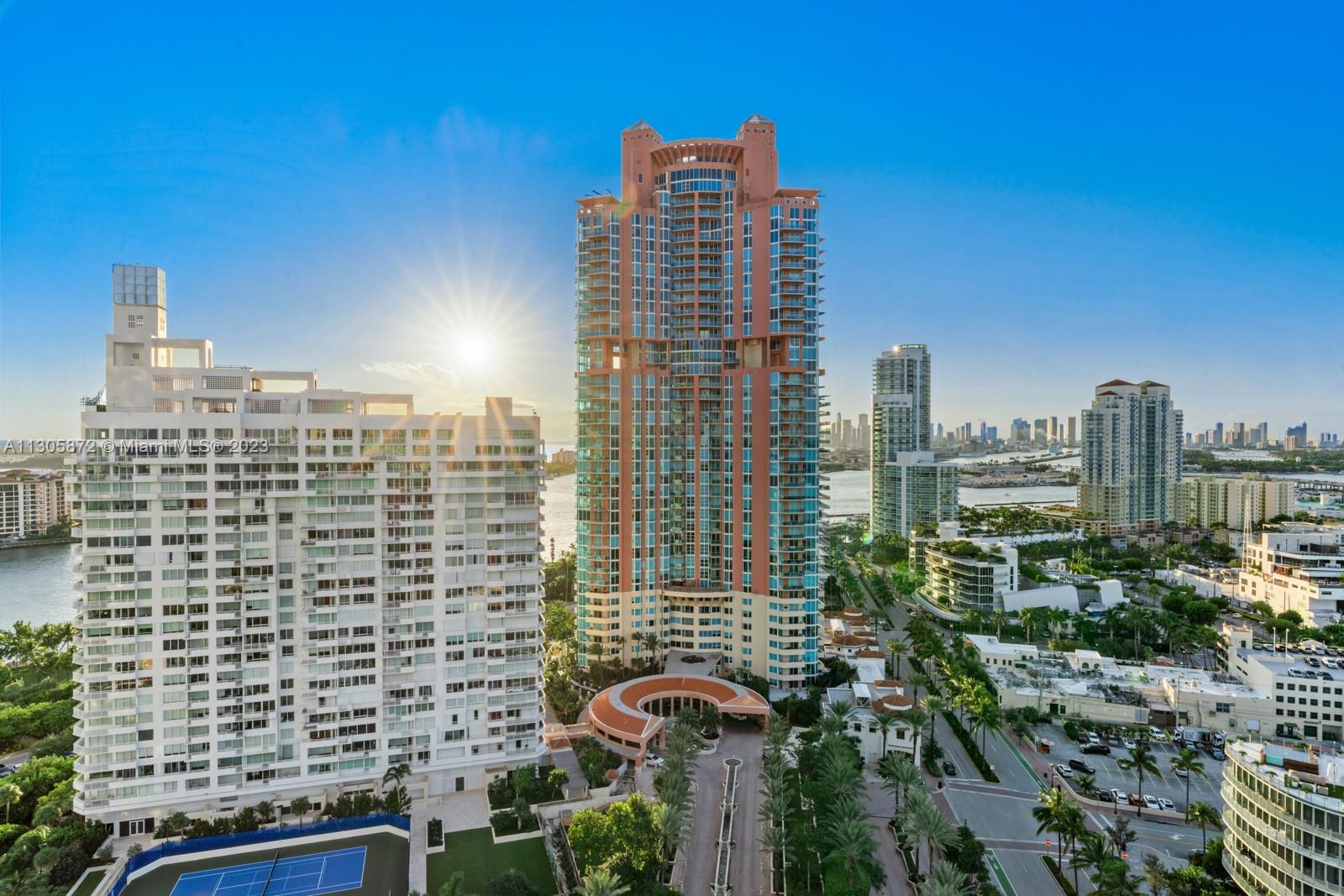 CONTINUUM ON SOUTH BEACH - Residential