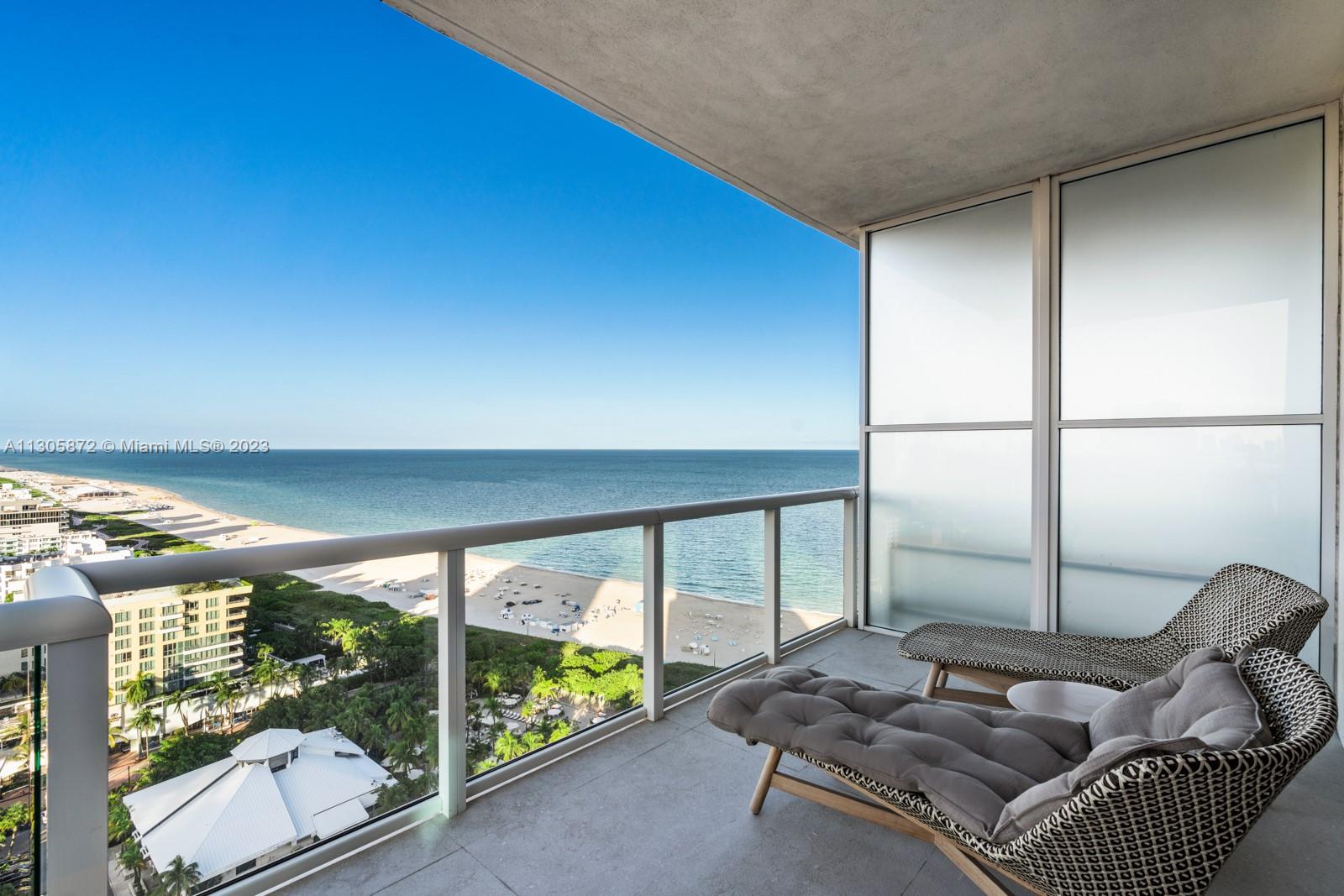 CONTINUUM ON SOUTH BEACH - Residential