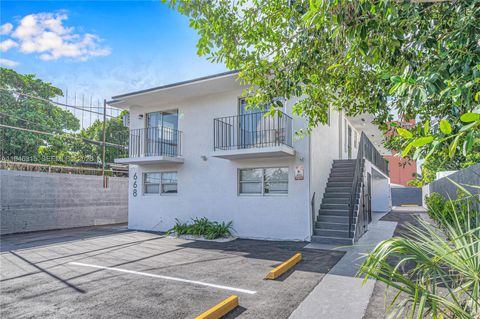 668 NW 31st St 1 Miami FL 33127