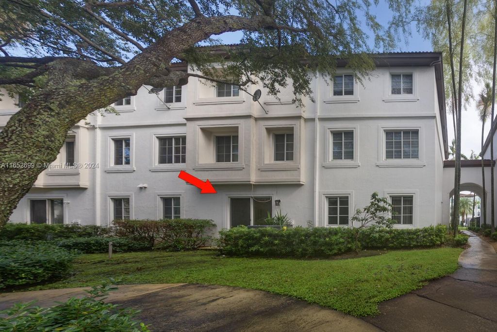 Photo of 12430 SW 50th St #109, Miramar, FL 33027 (MLS # A11652699)