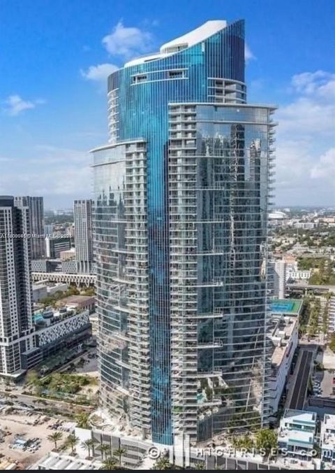 851 NE 1st Ave 3801 Miami FL 33132