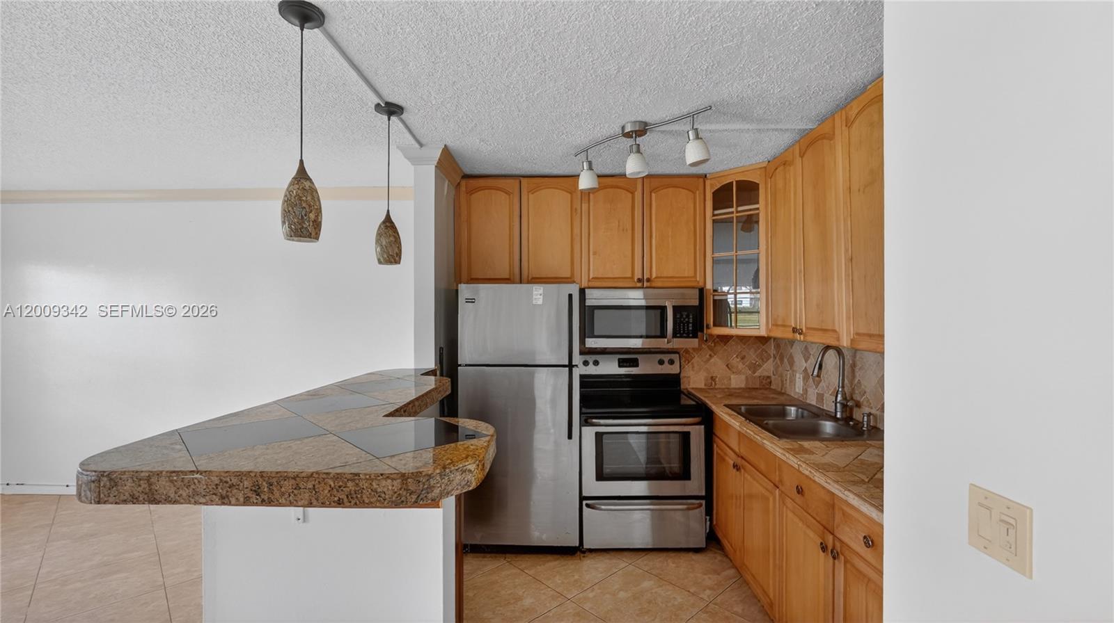 MANSFIELD AT CENTURY VILL - Residential