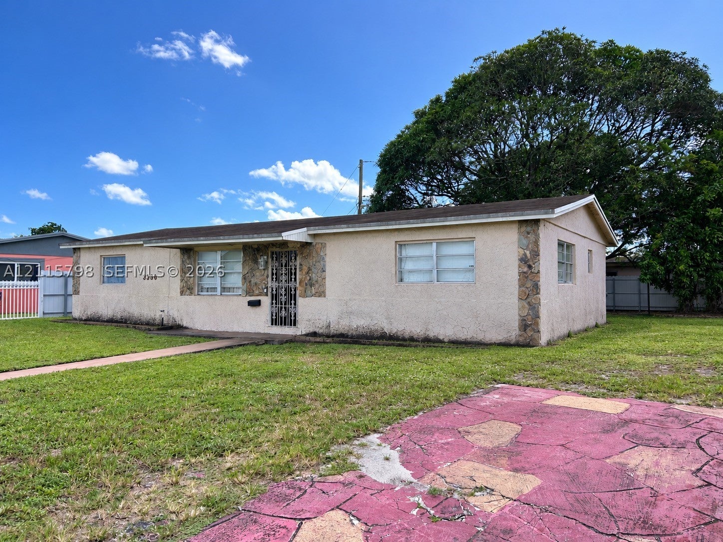 3330 NW 189th St