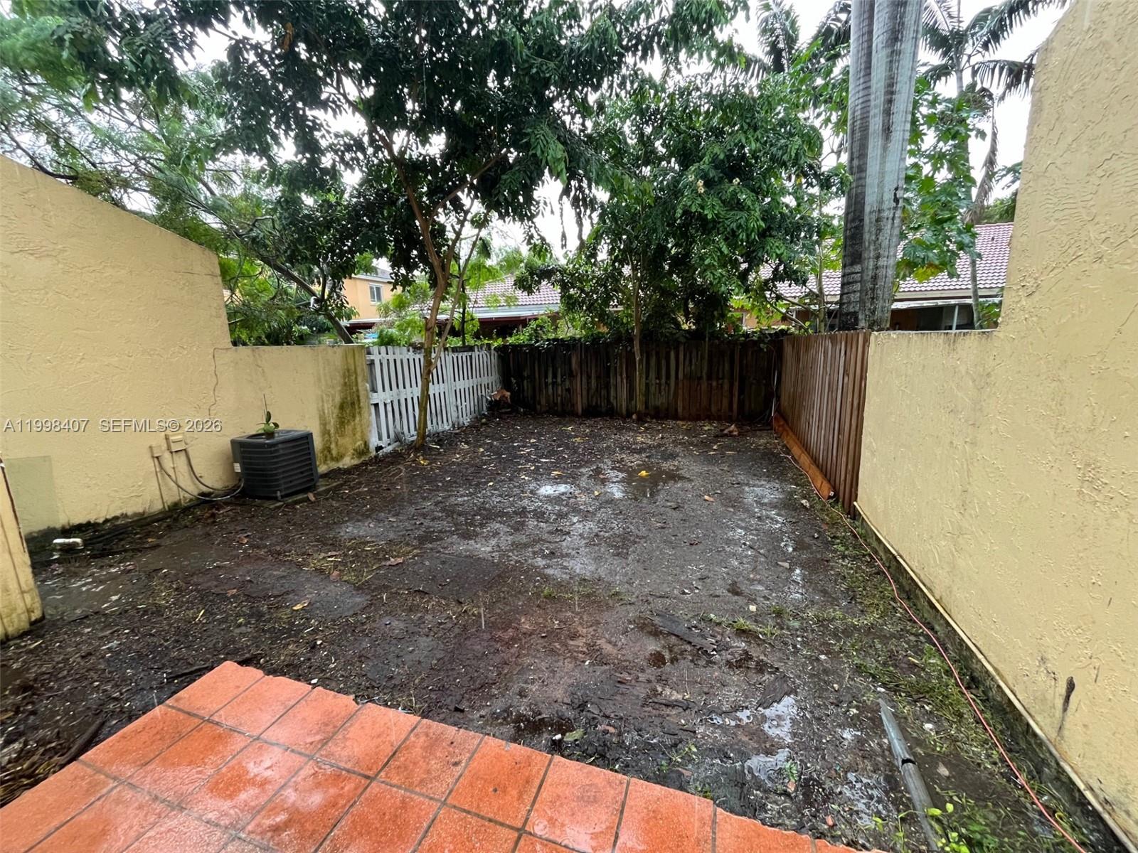 MOWRY VILLAS - Residential Lease