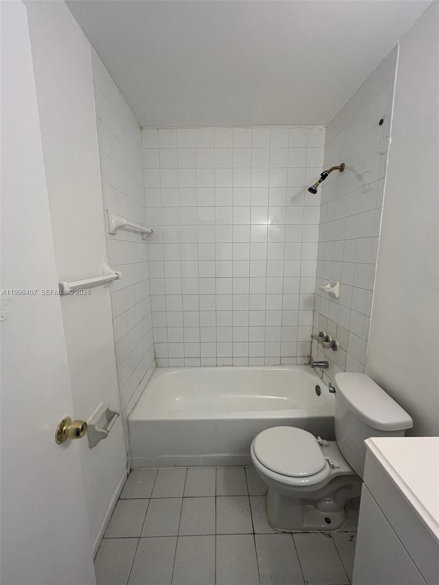 MOWRY VILLAS - Residential Lease