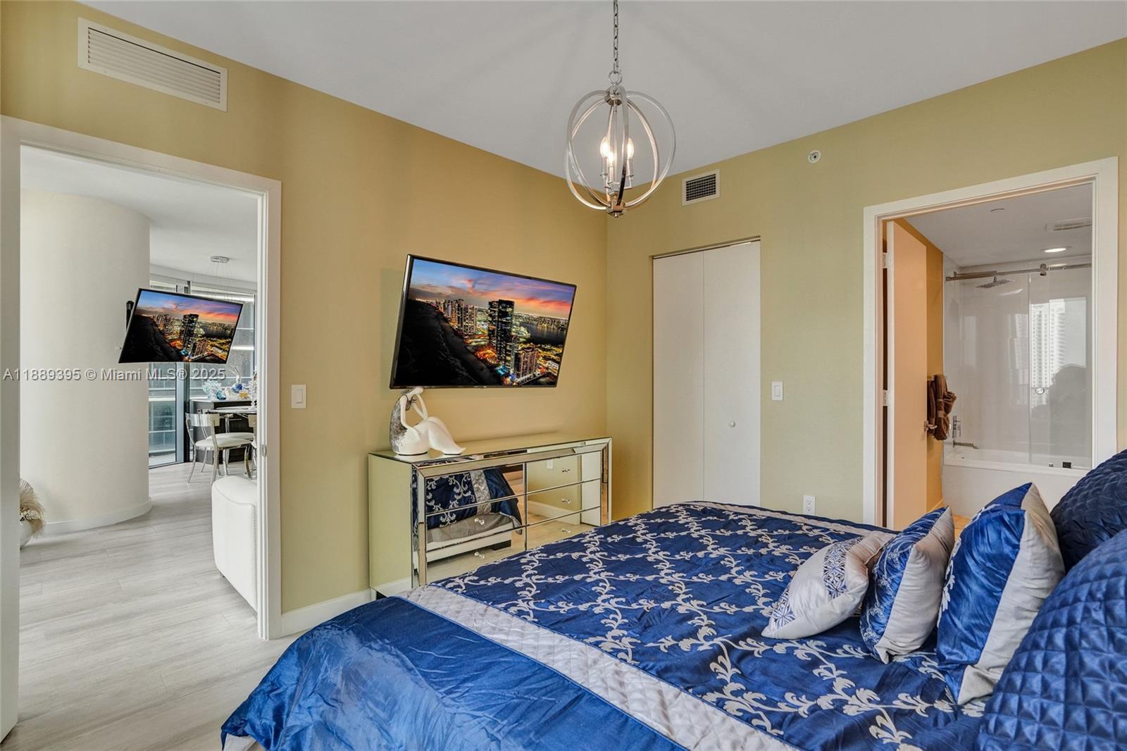 BRICKELL HEIGHTS WEST CON - Residential