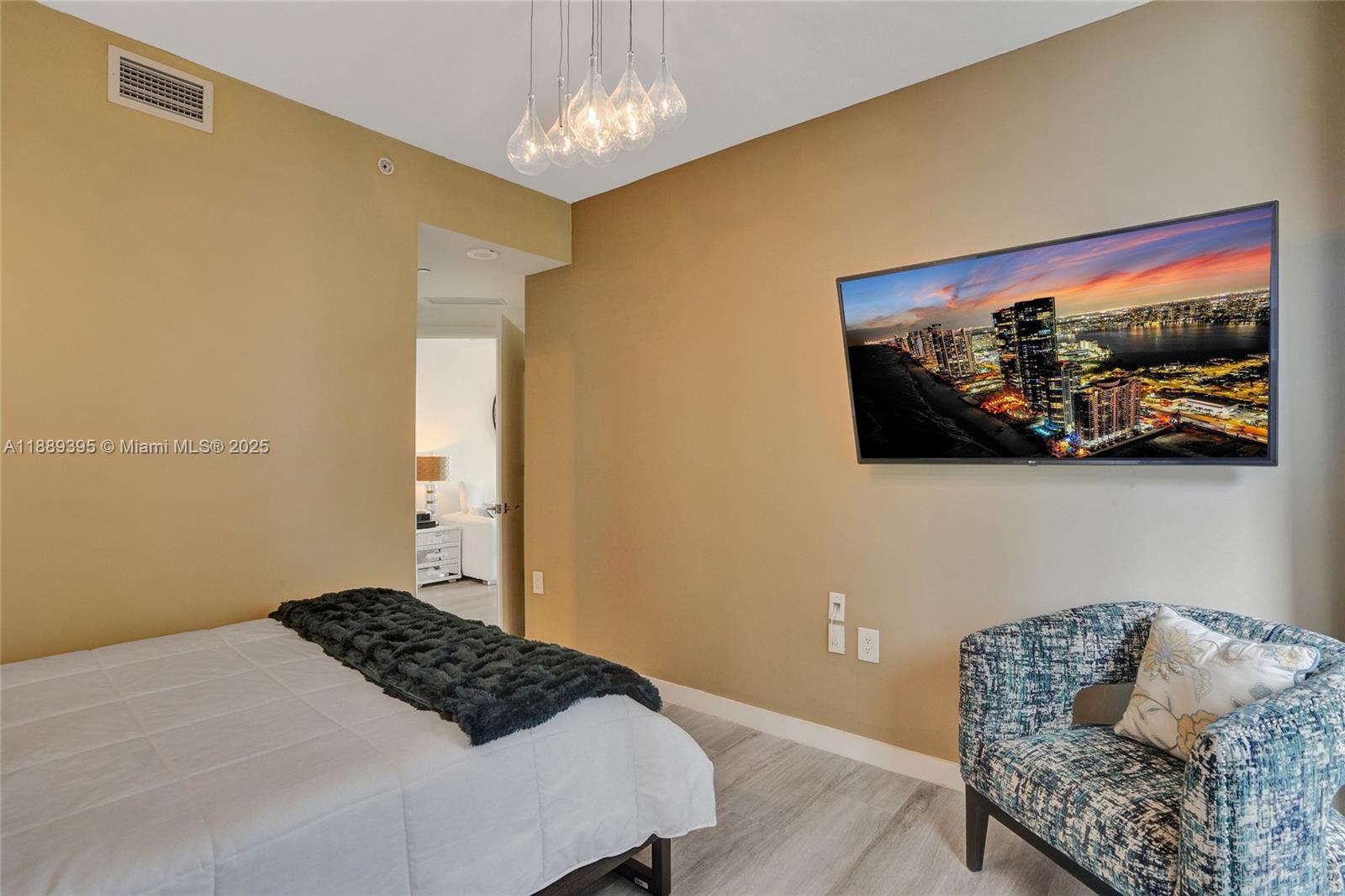 BRICKELL HEIGHTS WEST CON - Residential