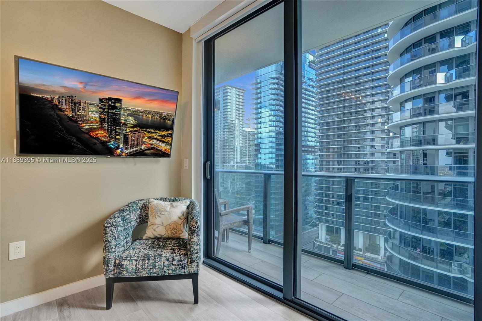 BRICKELL HEIGHTS WEST CON - Residential
