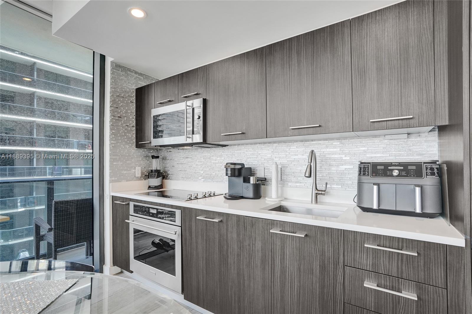 BRICKELL HEIGHTS WEST CON - Residential